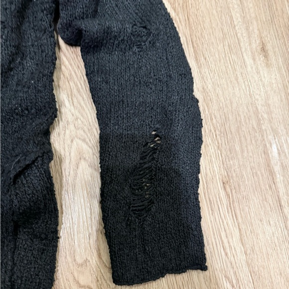 Fate Distressed V-Neck Sweater - Picture 8 of 8